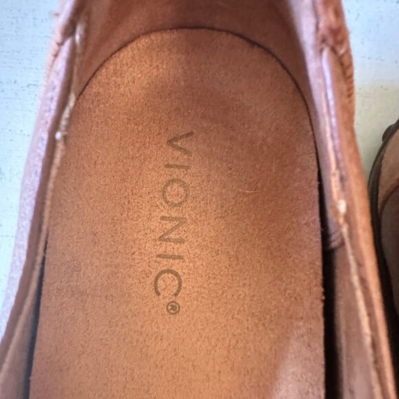 Vionic Elora Driving Moccasin Loafer-EUC - Picture 5 of 6